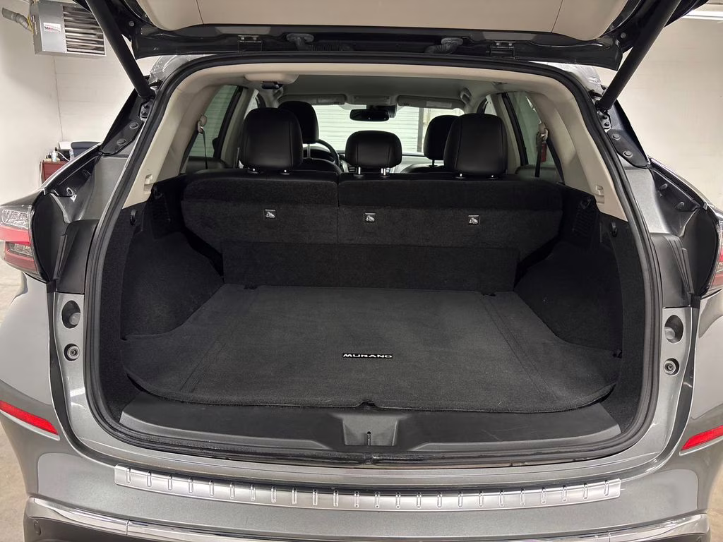 2023 Gun Metallic Nissan Murano SL FWD SUV