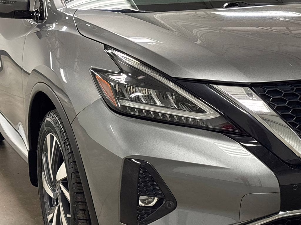 2023 Gun Metallic Nissan Murano SL FWD SUV