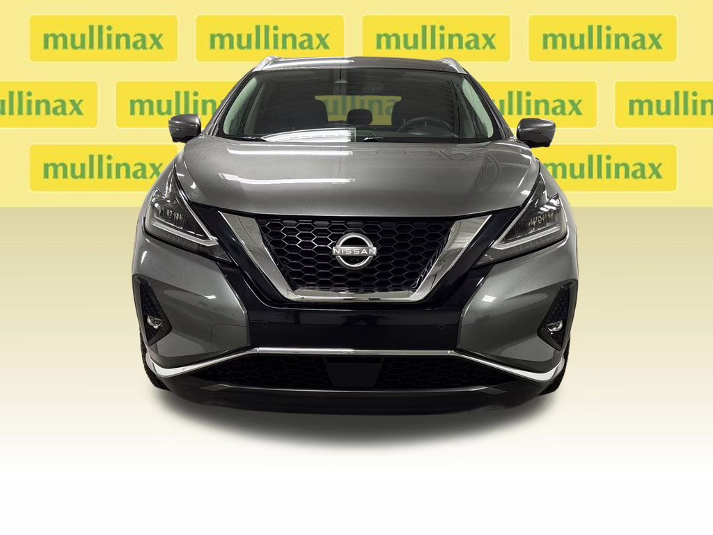 2023 Gun Metallic Nissan Murano SL FWD SUV