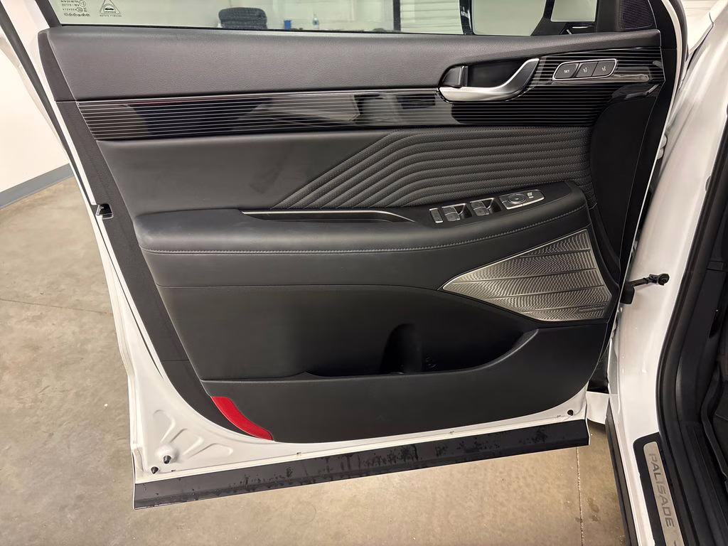 2025 Hyper White Hyundai Palisade Calligraphy Night Edition AWD SUV
