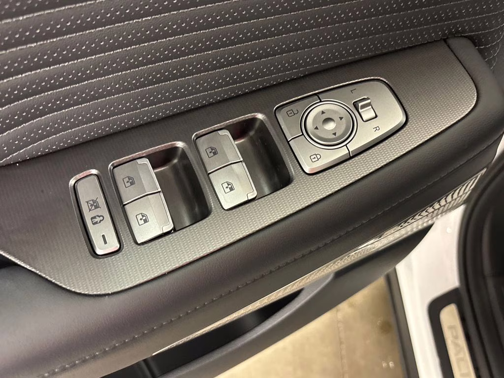 2025 Hyper White Hyundai Palisade Calligraphy Night Edition AWD SUV