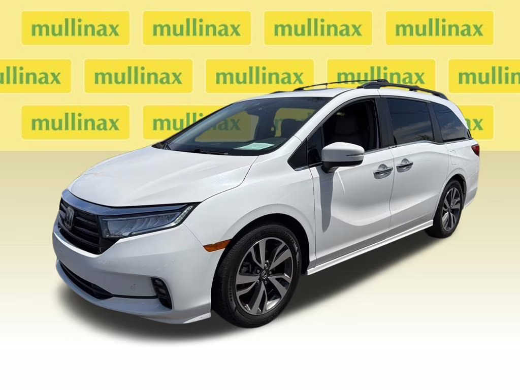 2021 White Honda Odyssey Touring FWD Van