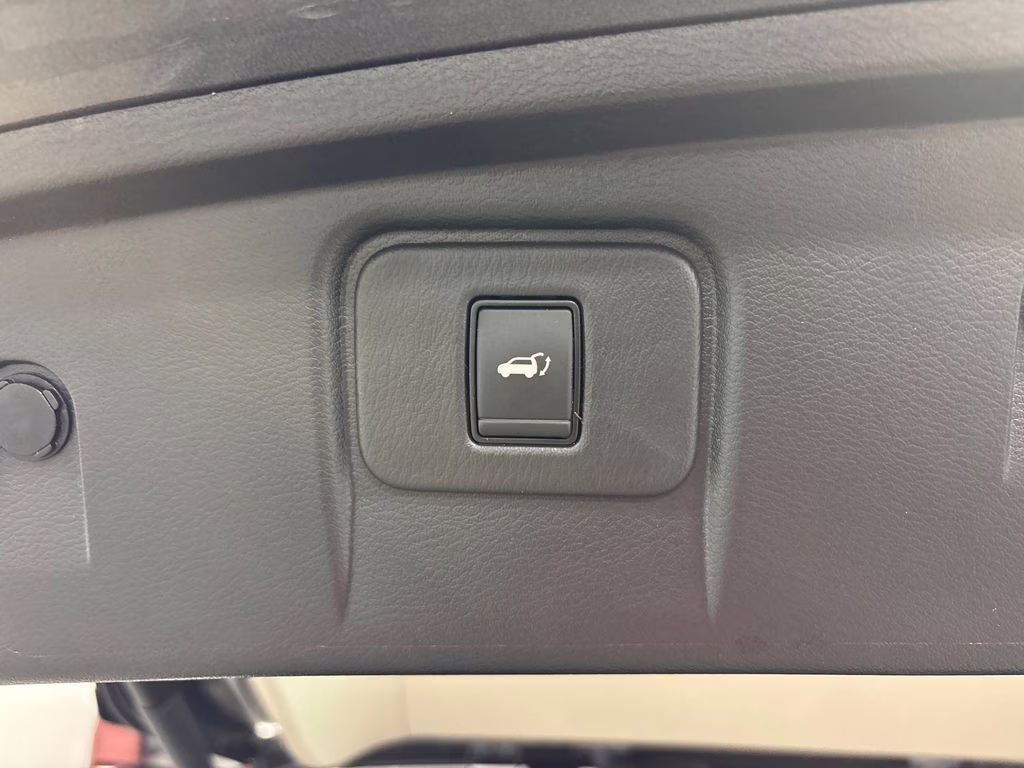 2023 Gun Metallic Nissan Murano SL FWD SUV