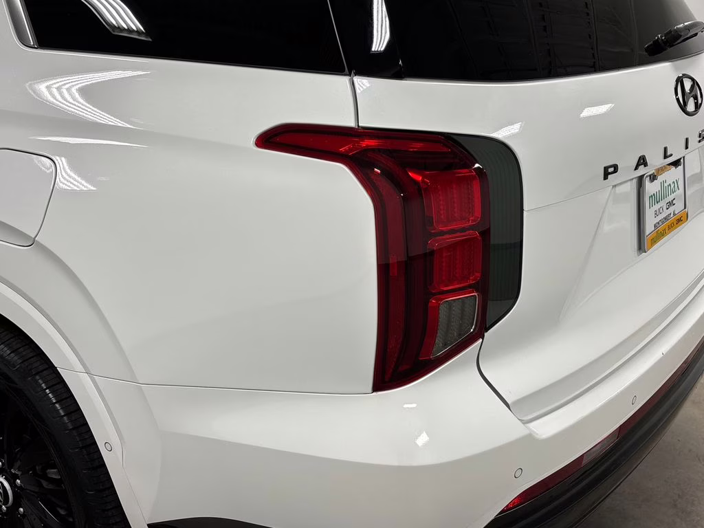 2025 Hyper White Hyundai Palisade Calligraphy Night Edition AWD SUV