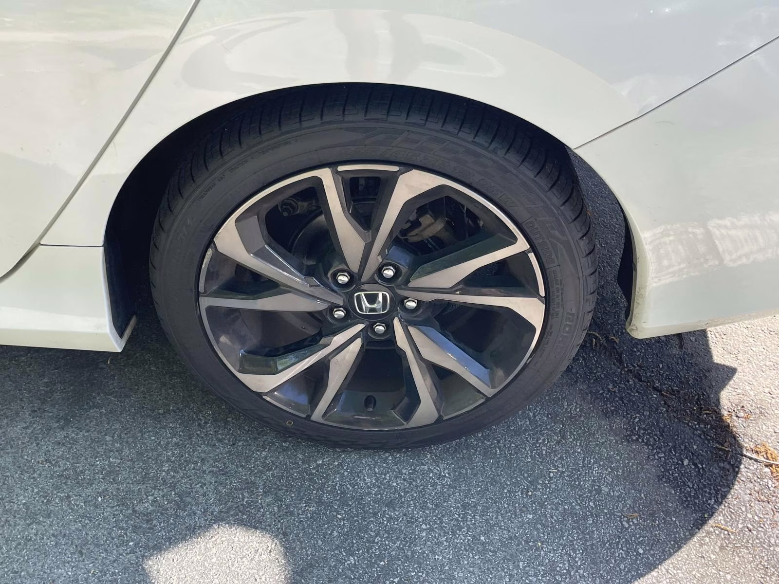 2019 Platinum White Pearl Honda Civic Sport FWD Sedan