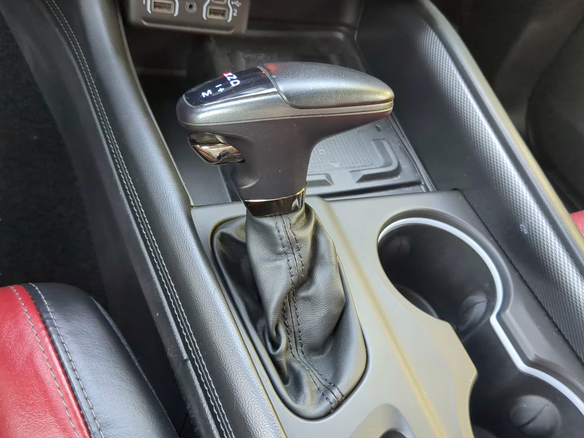 2022 White Knuckle Clearcoat Dodge Durango R/T RWD SUV