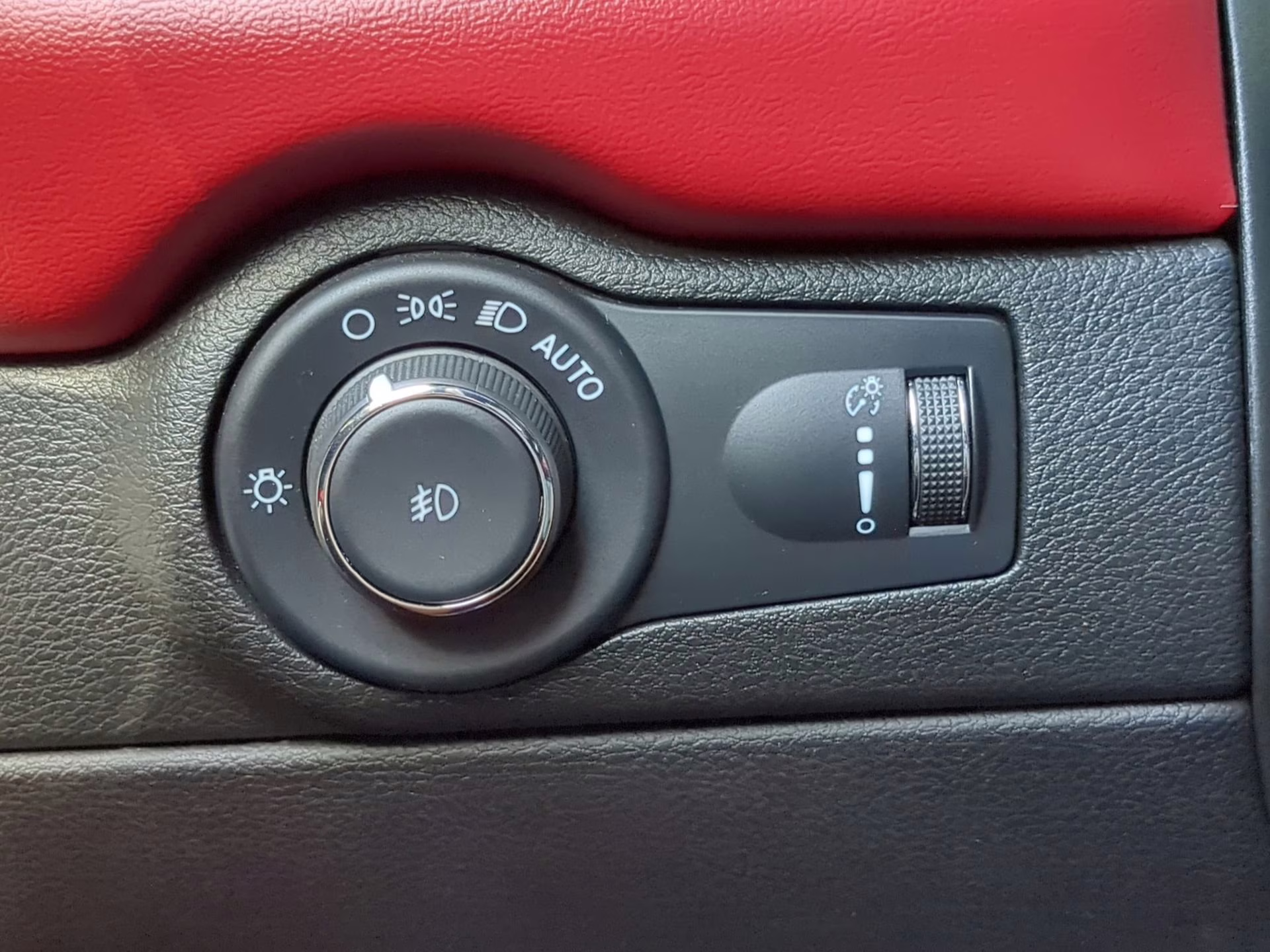 2022 White Knuckle Clearcoat Dodge Durango R/T RWD SUV