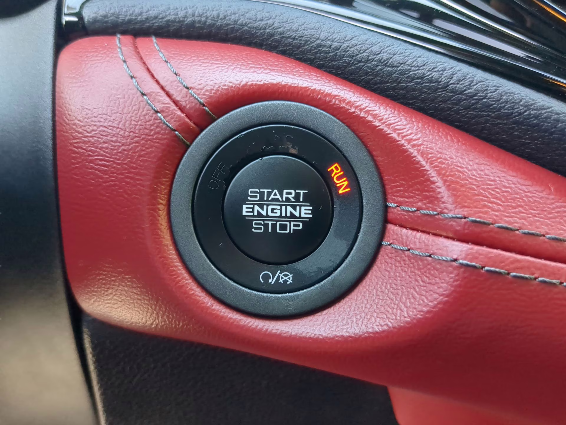 2022 White Knuckle Clearcoat Dodge Durango R/T RWD SUV