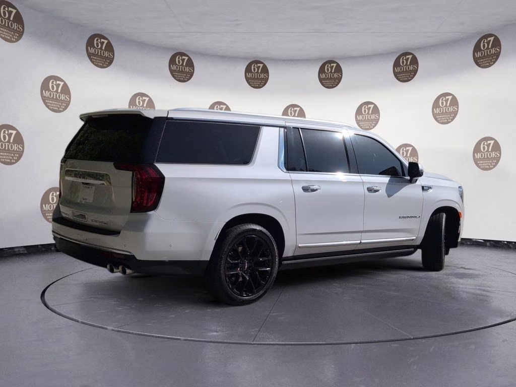 2024 White Frost Tricoat GMC Yukon XL Denali 4X4 SUV