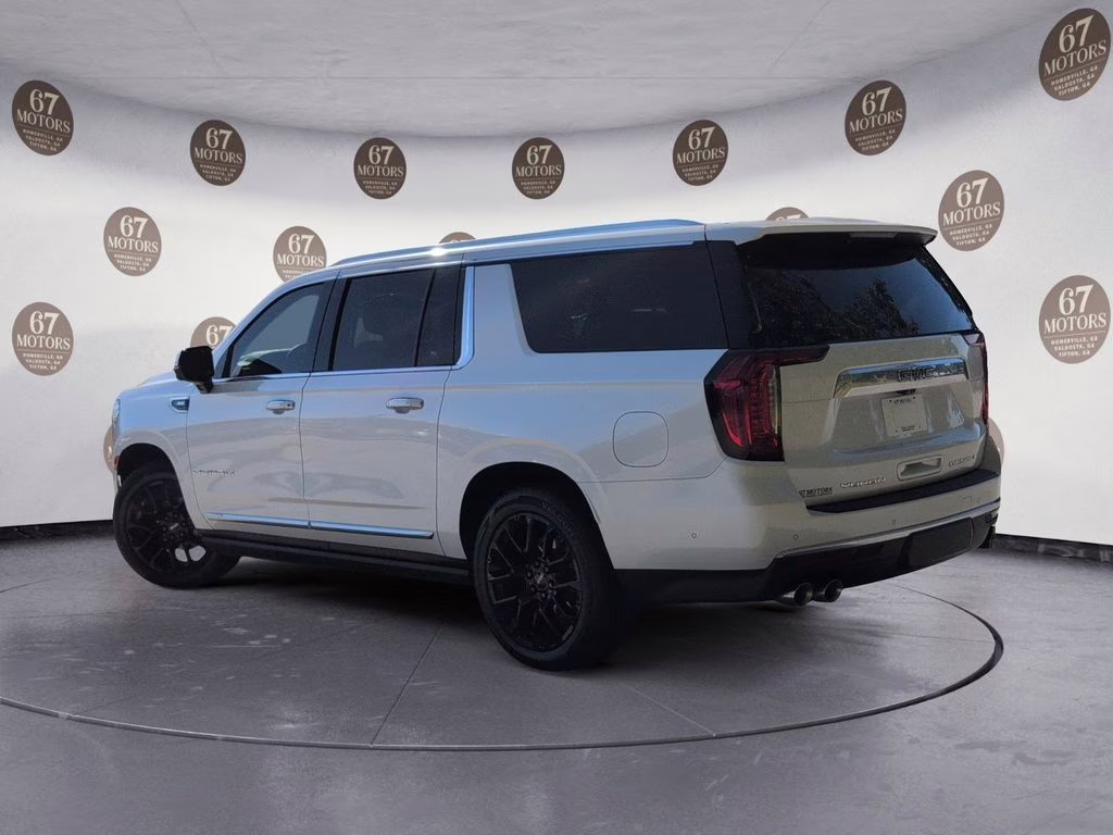 2024 White Frost Tricoat GMC Yukon XL Denali 4X4 SUV