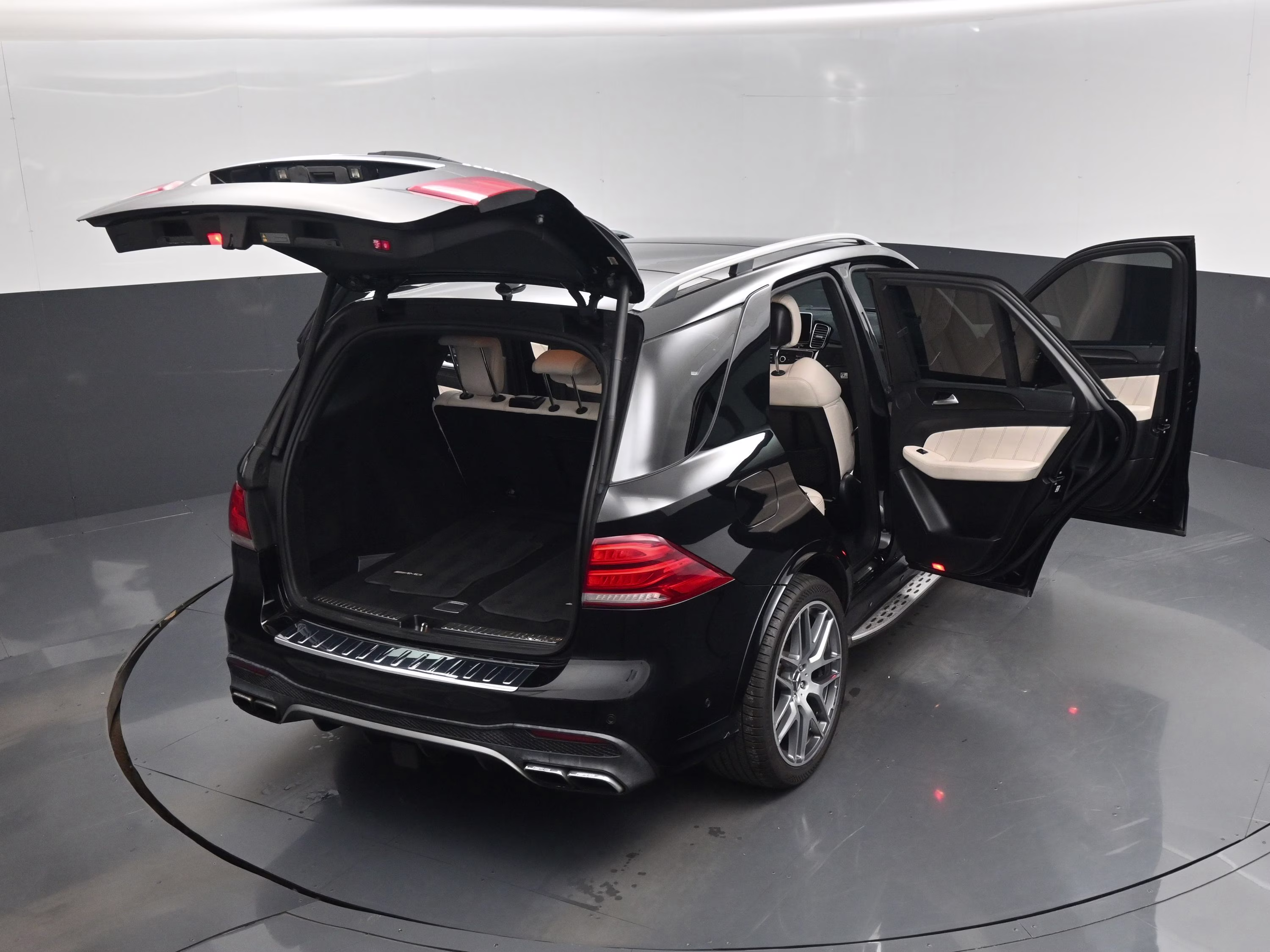 2016 Black Mercedes-Benz GLE GLE 63 AMG AWD SUV