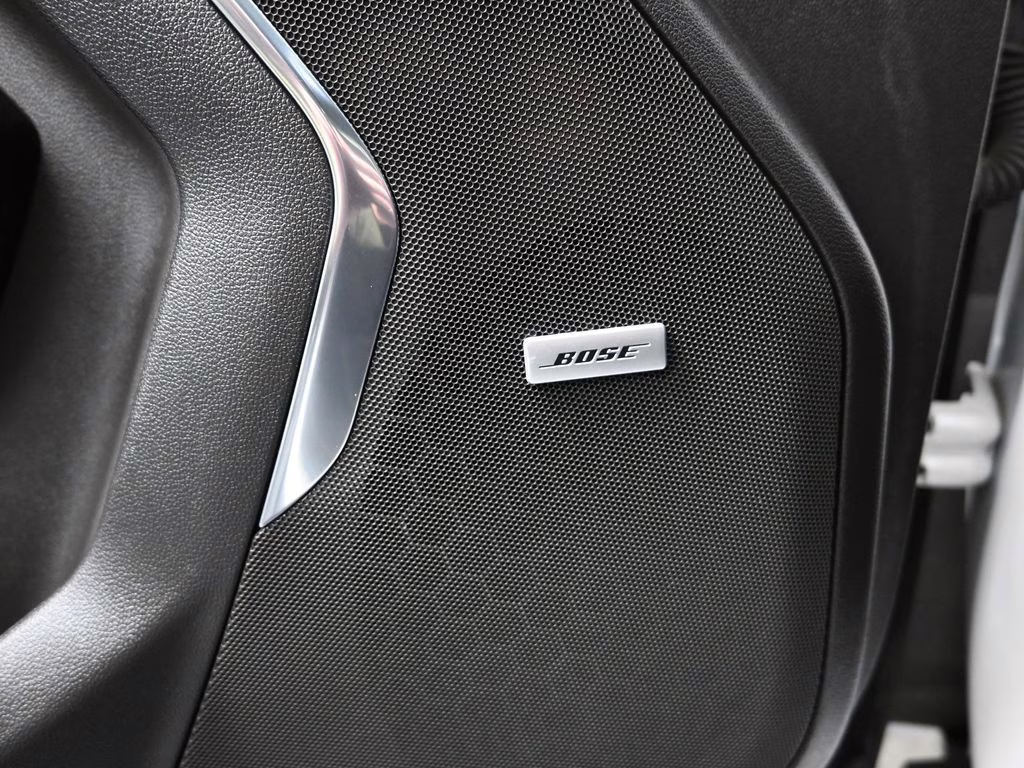 2022 Iridescent Pearl Tricoat Chevrolet Suburban RST 4X4 SUV