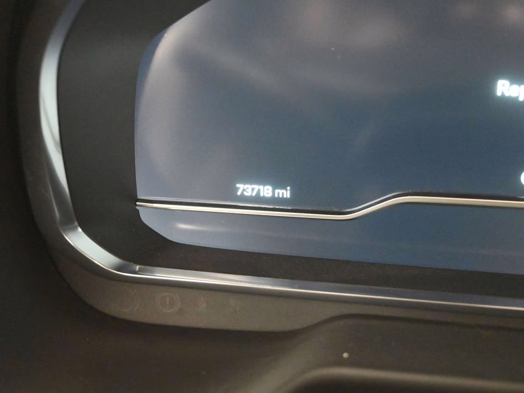 2022 Iridescent Pearl Tricoat Chevrolet Suburban RST 4X4 SUV