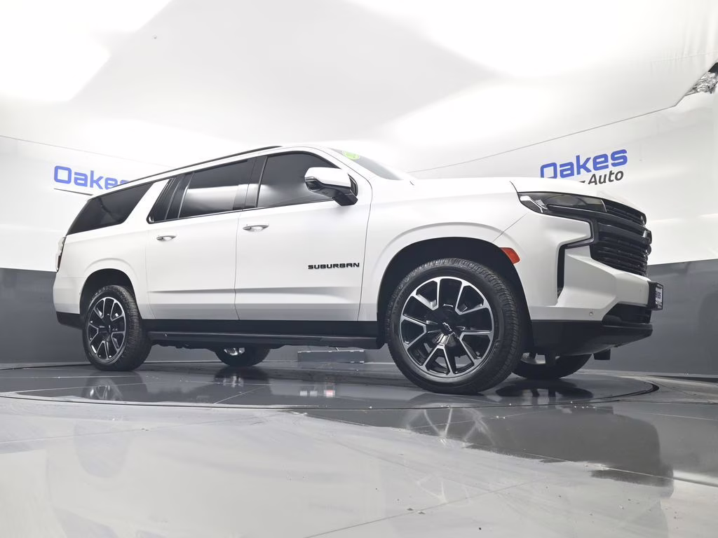 2022 Iridescent Pearl Tricoat Chevrolet Suburban RST 4X4 SUV