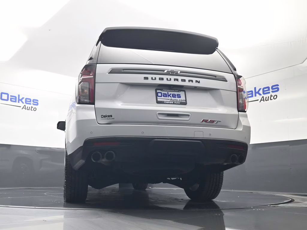 2022 Iridescent Pearl Tricoat Chevrolet Suburban RST 4X4 SUV