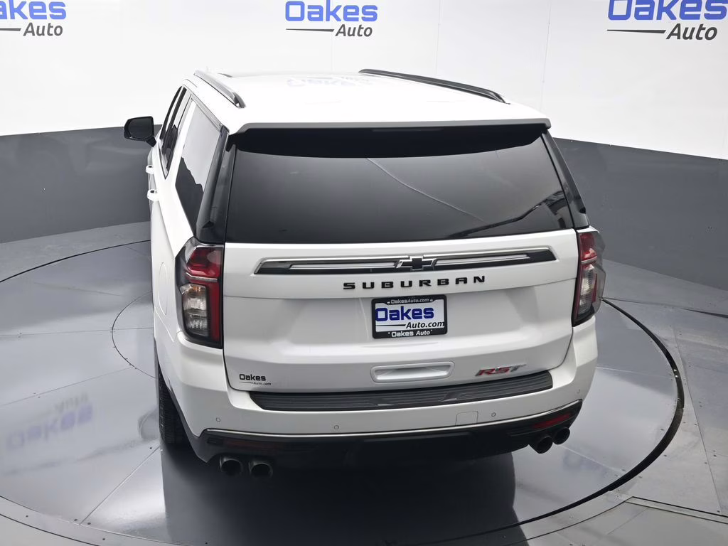 2022 Iridescent Pearl Tricoat Chevrolet Suburban RST 4X4 SUV