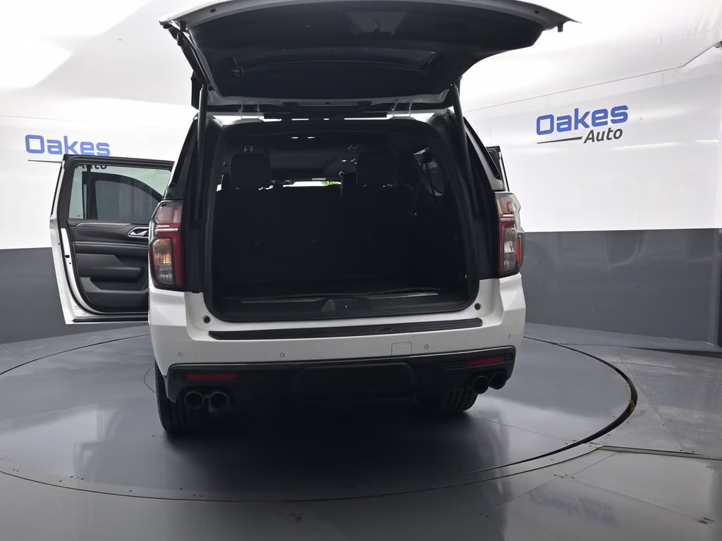 2022 Iridescent Pearl Tricoat Chevrolet Suburban RST 4X4 SUV