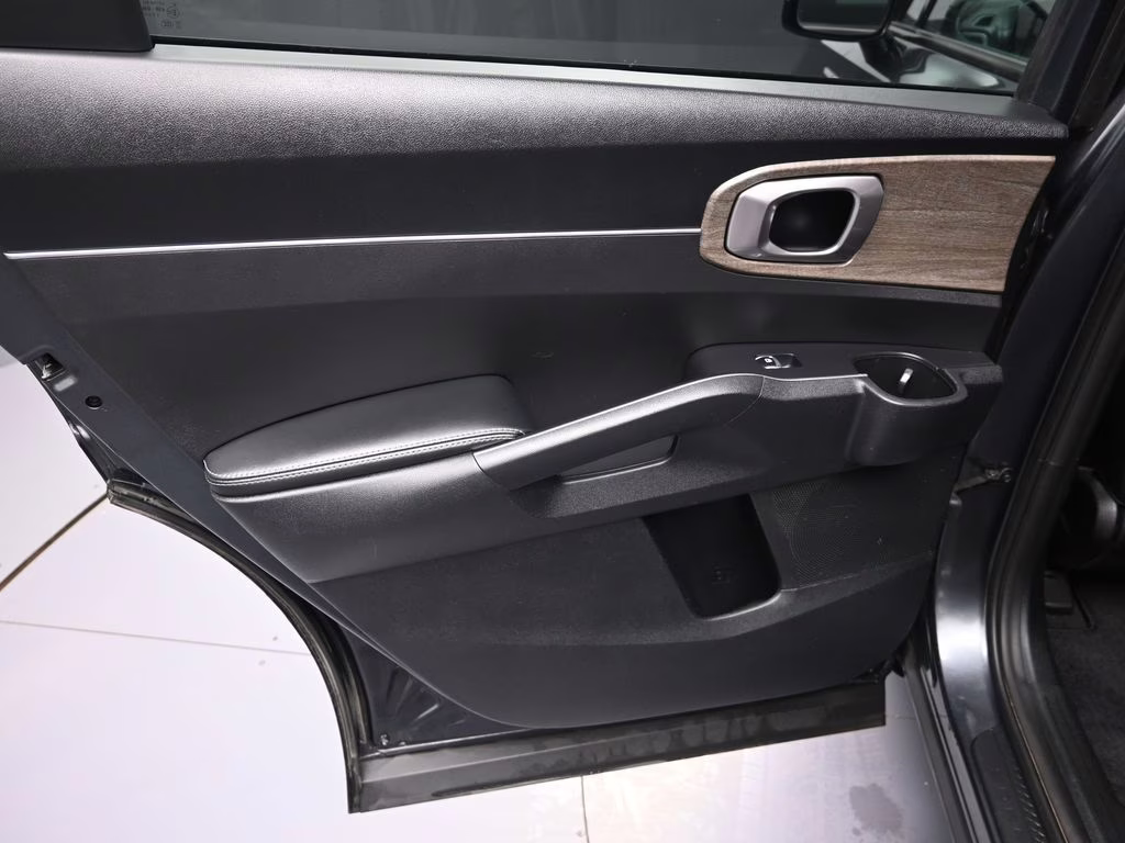 2021 Gravity Gray Kia Sorento EX FWD SUV