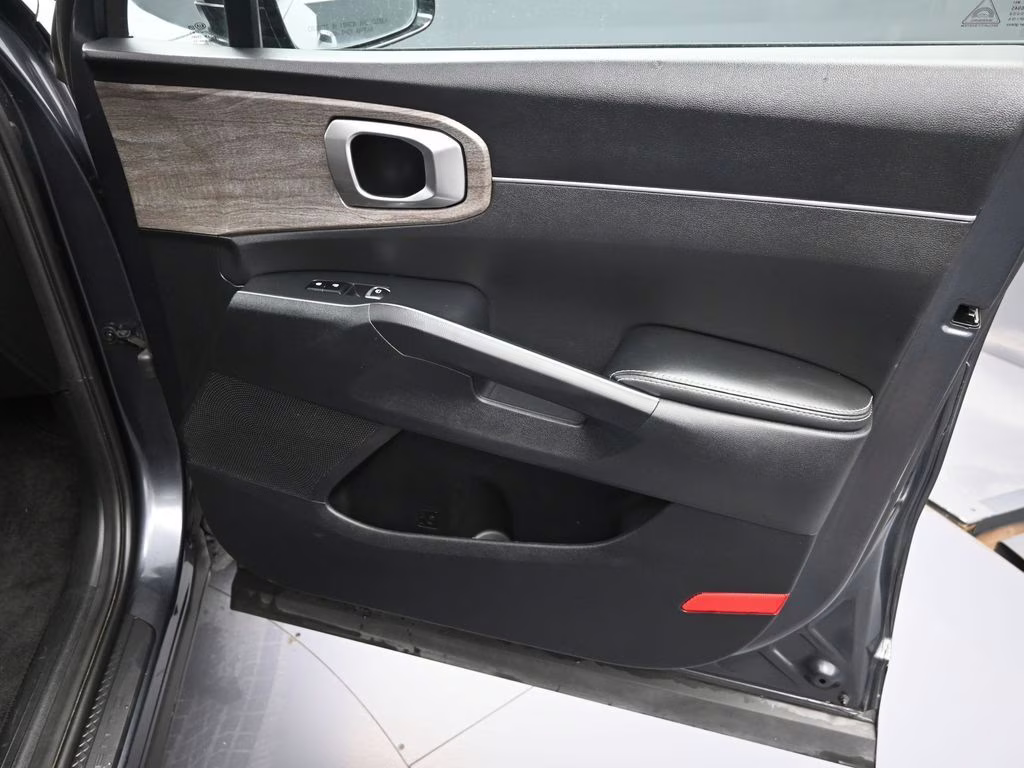 2021 Gravity Gray Kia Sorento EX FWD SUV