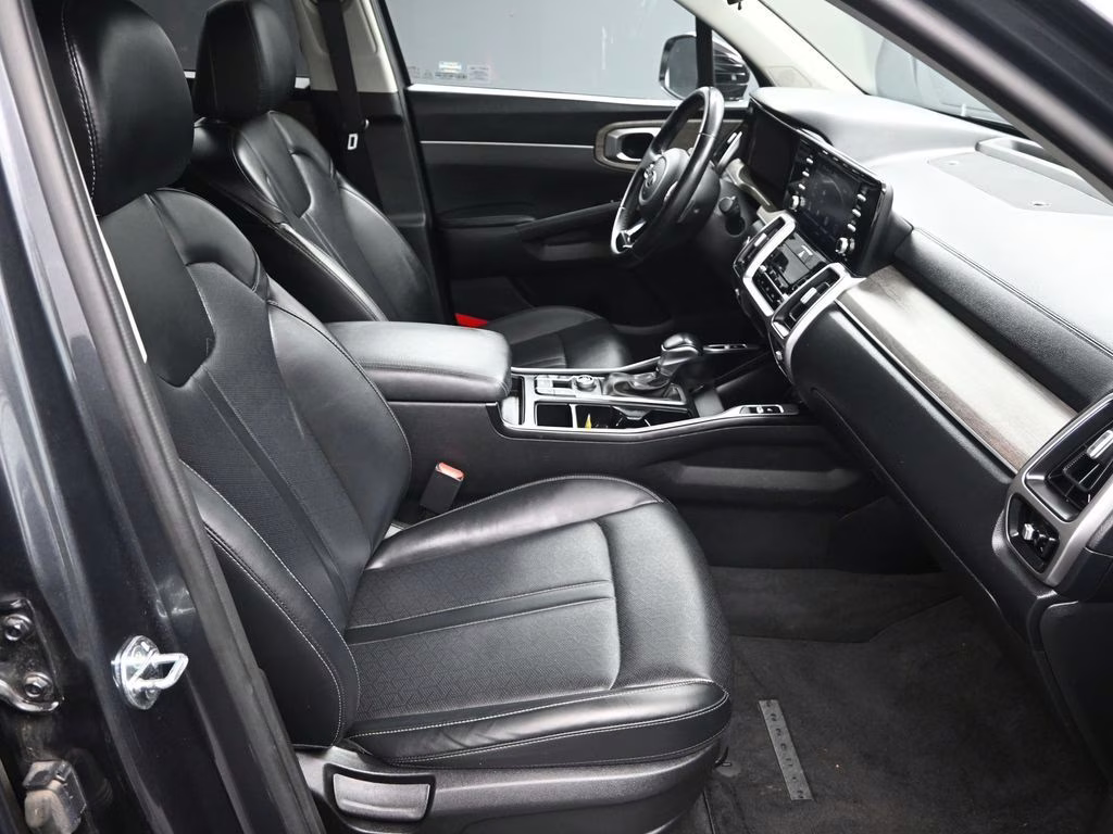 2021 Gravity Gray Kia Sorento EX FWD SUV