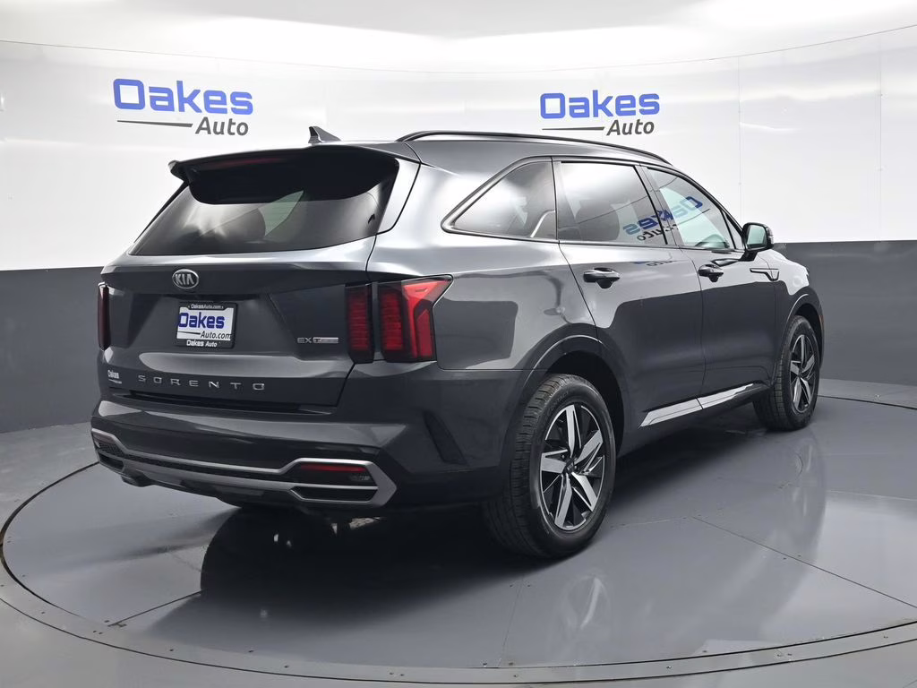 2021 Gravity Gray Kia Sorento EX FWD SUV