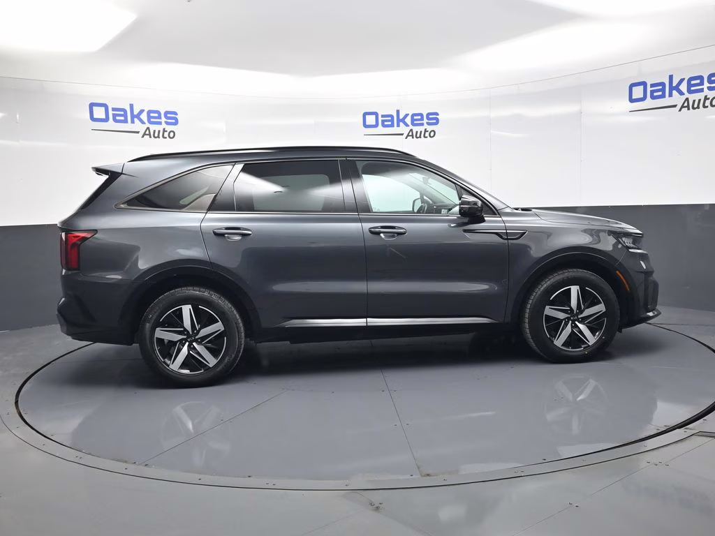 2021 Gravity Gray Kia Sorento EX FWD SUV