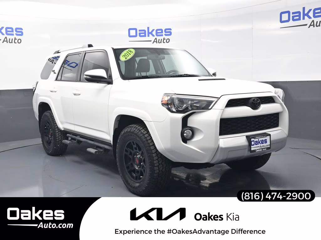 2018 Super White Toyota 4Runner TRD Off-Road Premium 4X4 SUV