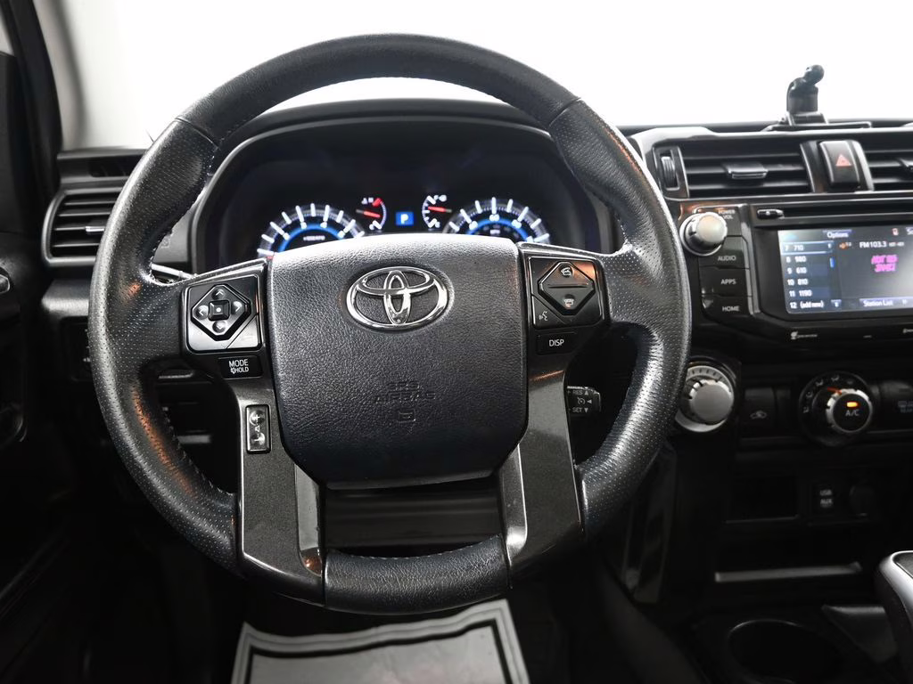 2018 Super White Toyota 4Runner TRD Off-Road Premium 4X4 SUV