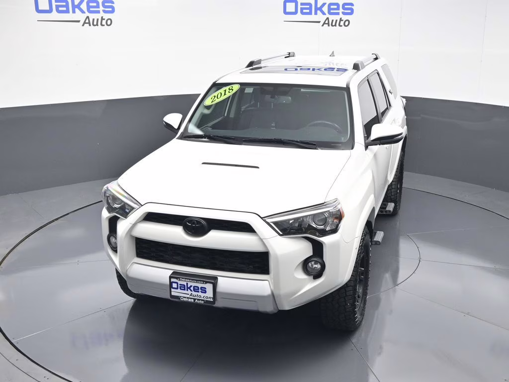2018 Super White Toyota 4Runner TRD Off-Road Premium 4X4 SUV