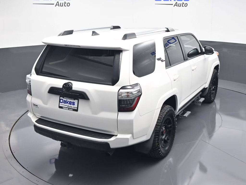 2018 Super White Toyota 4Runner TRD Off-Road Premium 4X4 SUV