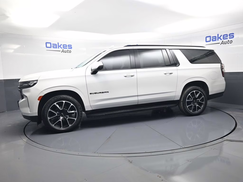2022 Iridescent Pearl Tricoat Chevrolet Suburban RST 4X4 SUV