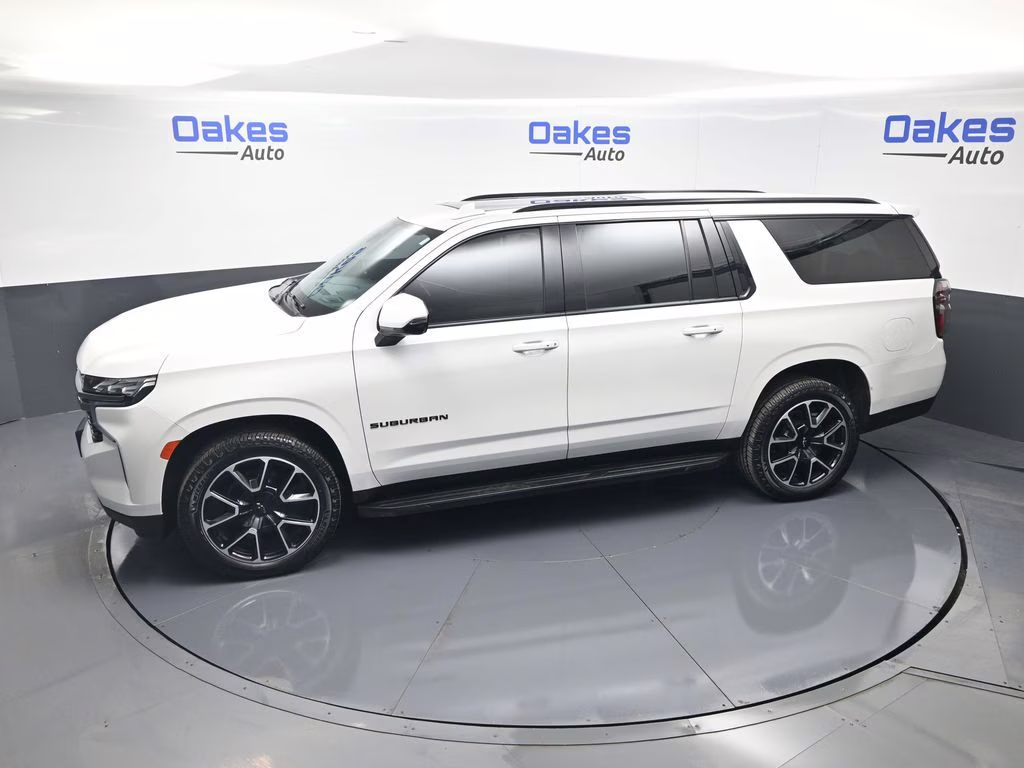 2022 Iridescent Pearl Tricoat Chevrolet Suburban RST 4X4 SUV
