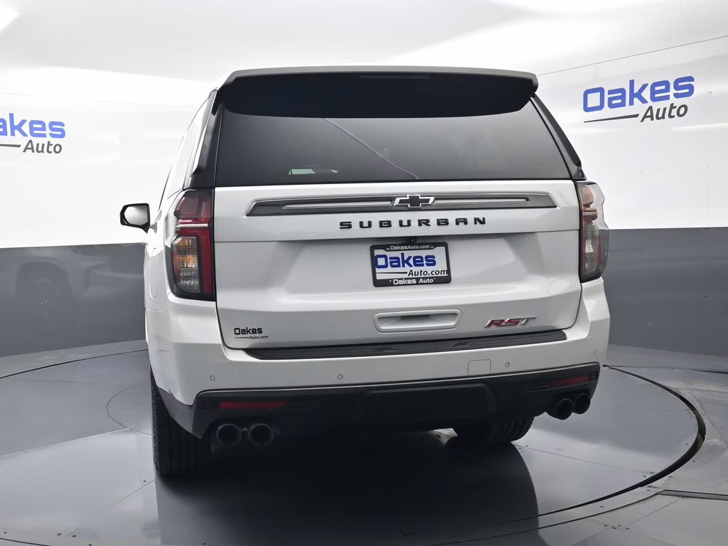 2022 Iridescent Pearl Tricoat Chevrolet Suburban RST 4X4 SUV