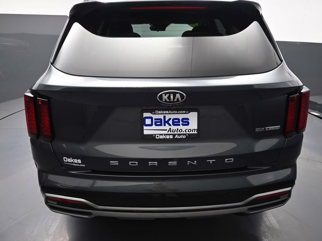 2021 Gravity Gray Kia Sorento EX FWD SUV