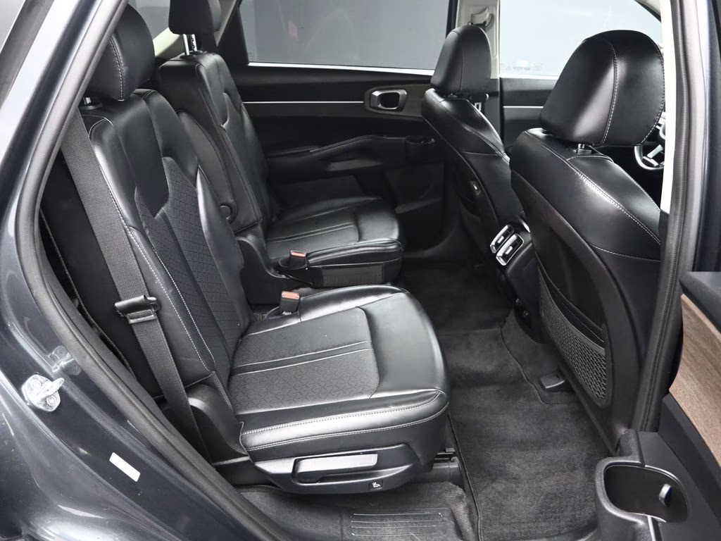 2021 Gravity Gray Kia Sorento EX FWD SUV