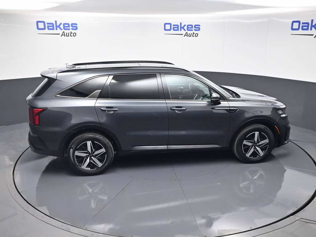 2021 Gravity Gray Kia Sorento EX FWD SUV