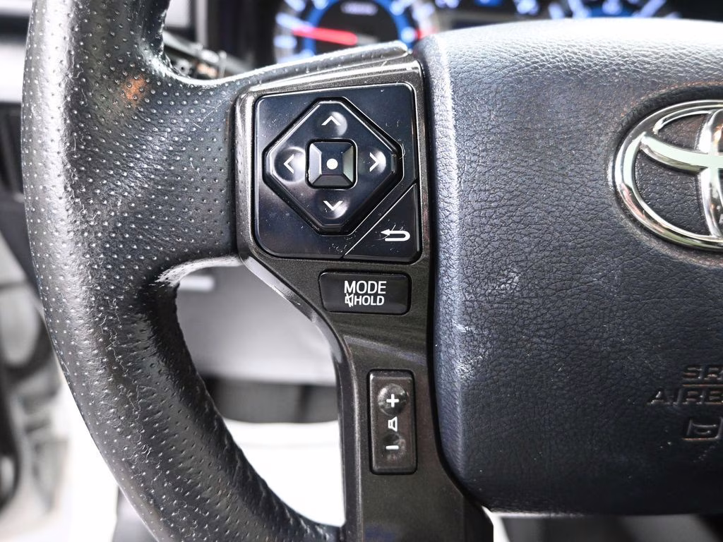 2018 Super White Toyota 4Runner TRD Off-Road Premium 4X4 SUV