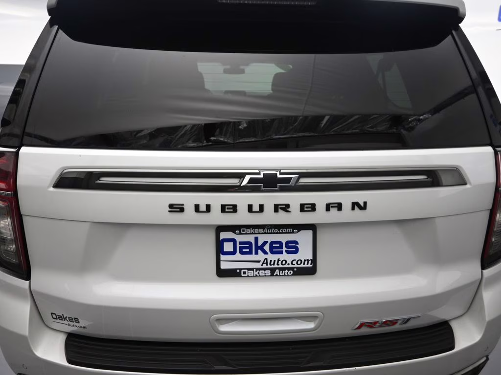 2022 Iridescent Pearl Tricoat Chevrolet Suburban RST 4X4 SUV