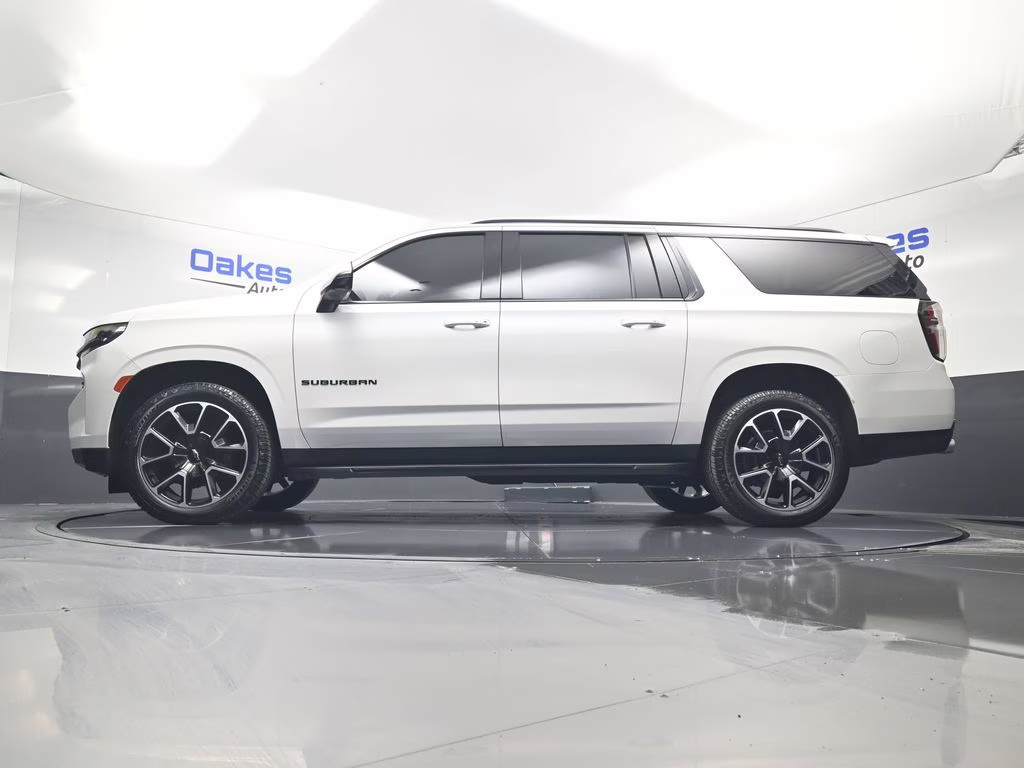 2022 Iridescent Pearl Tricoat Chevrolet Suburban RST 4X4 SUV