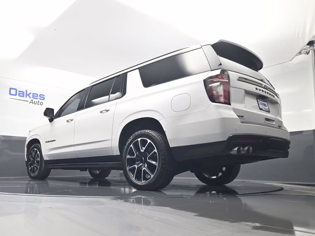 2022 Iridescent Pearl Tricoat Chevrolet Suburban RST 4X4 SUV