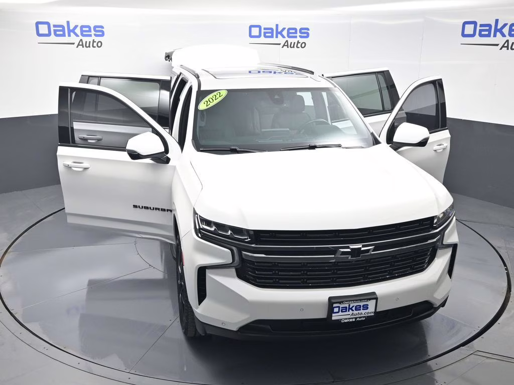 2022 Iridescent Pearl Tricoat Chevrolet Suburban RST 4X4 SUV