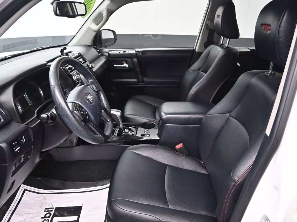 2018 Super White Toyota 4Runner TRD Off-Road Premium 4X4 SUV