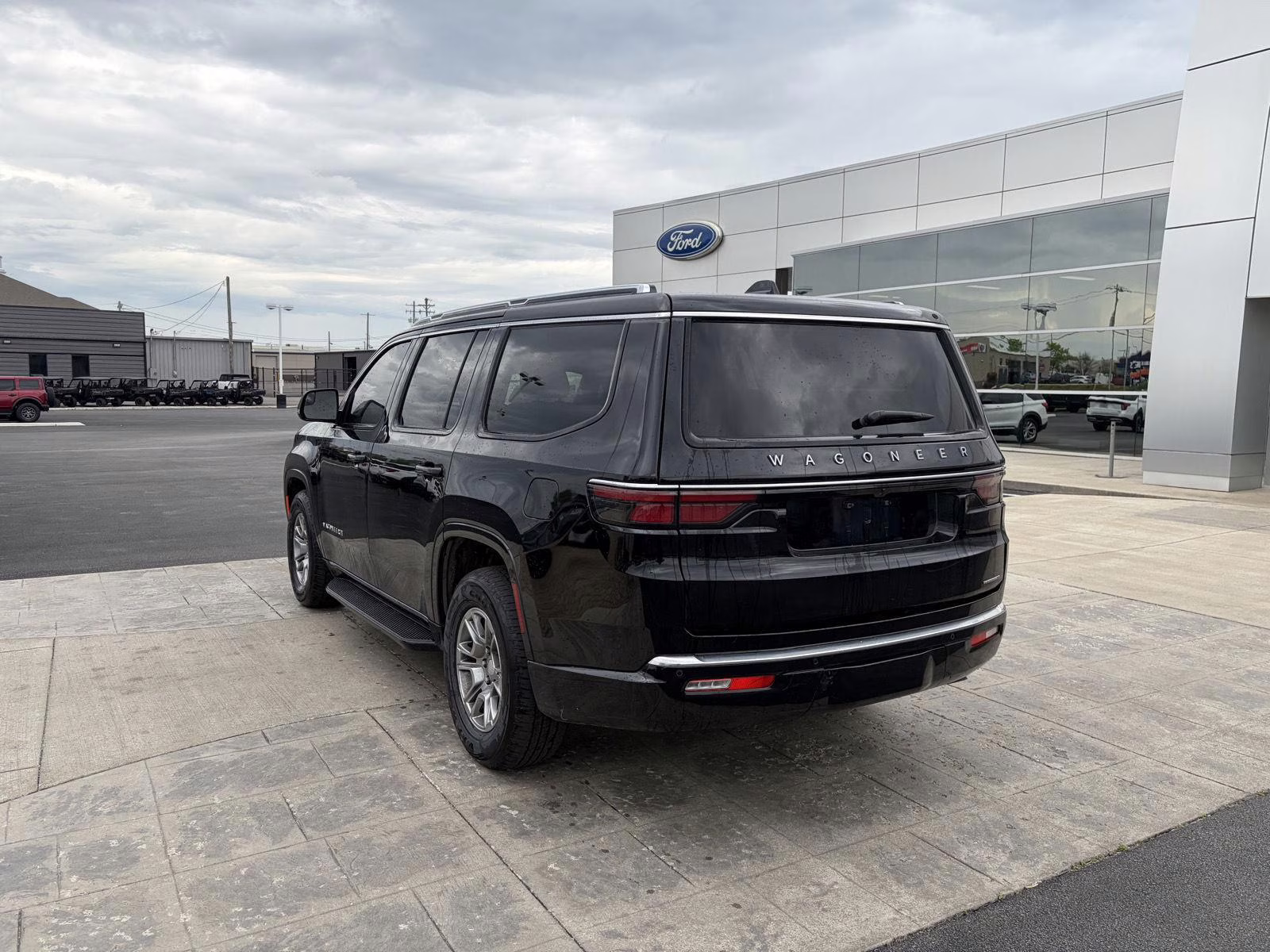 2024 Diamond Black Crystal Pearlcoat Jeep Wagoneer 4X4 4X4 SUV