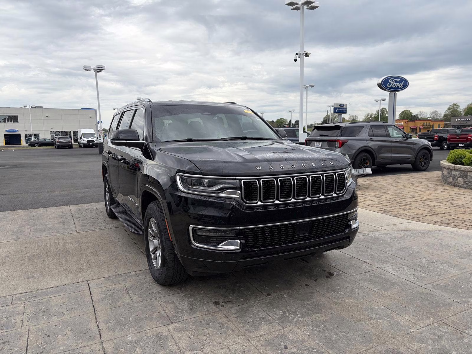 2024 Diamond Black Crystal Pearlcoat Jeep Wagoneer 4X4 4X4 SUV