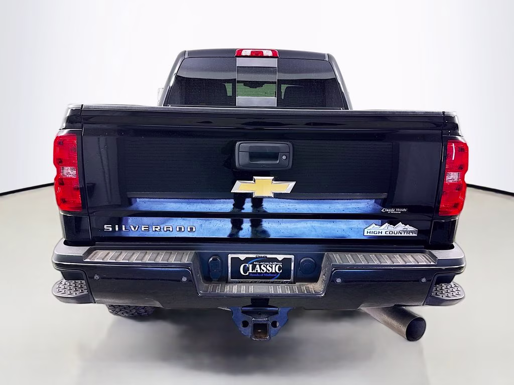 2018 Black Chevrolet Silverado 2500HD High Country 4X4 Truck