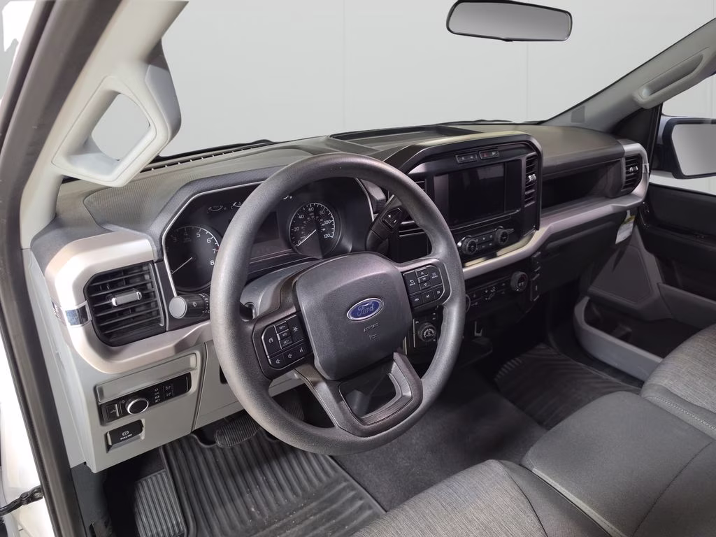 2023 Oxford White Ford F-150 XL 4X4 Truck