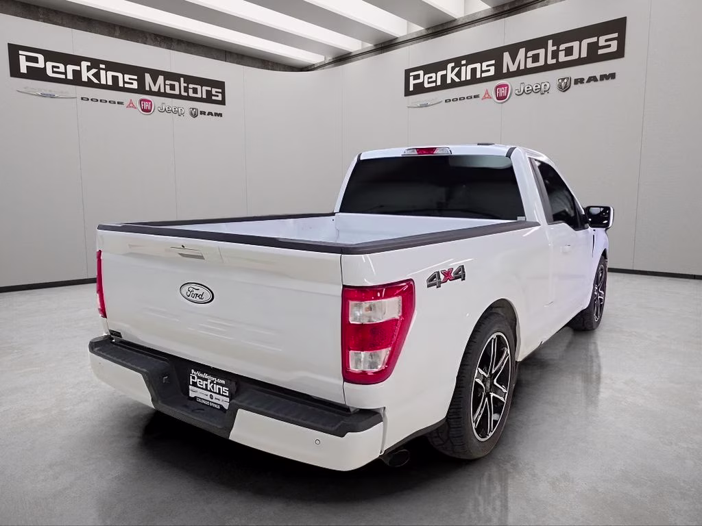 2023 Oxford White Ford F-150 XL 4X4 Truck
