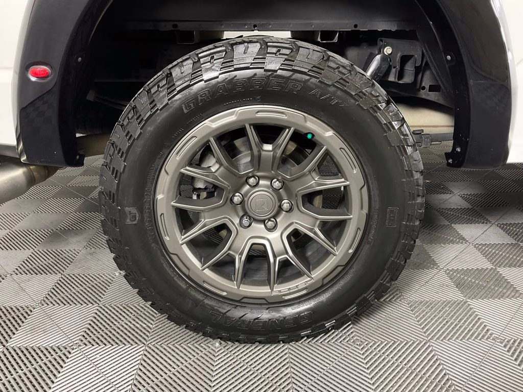 2022 White Metallic Ford F-150 Lariat 4X4 Truck