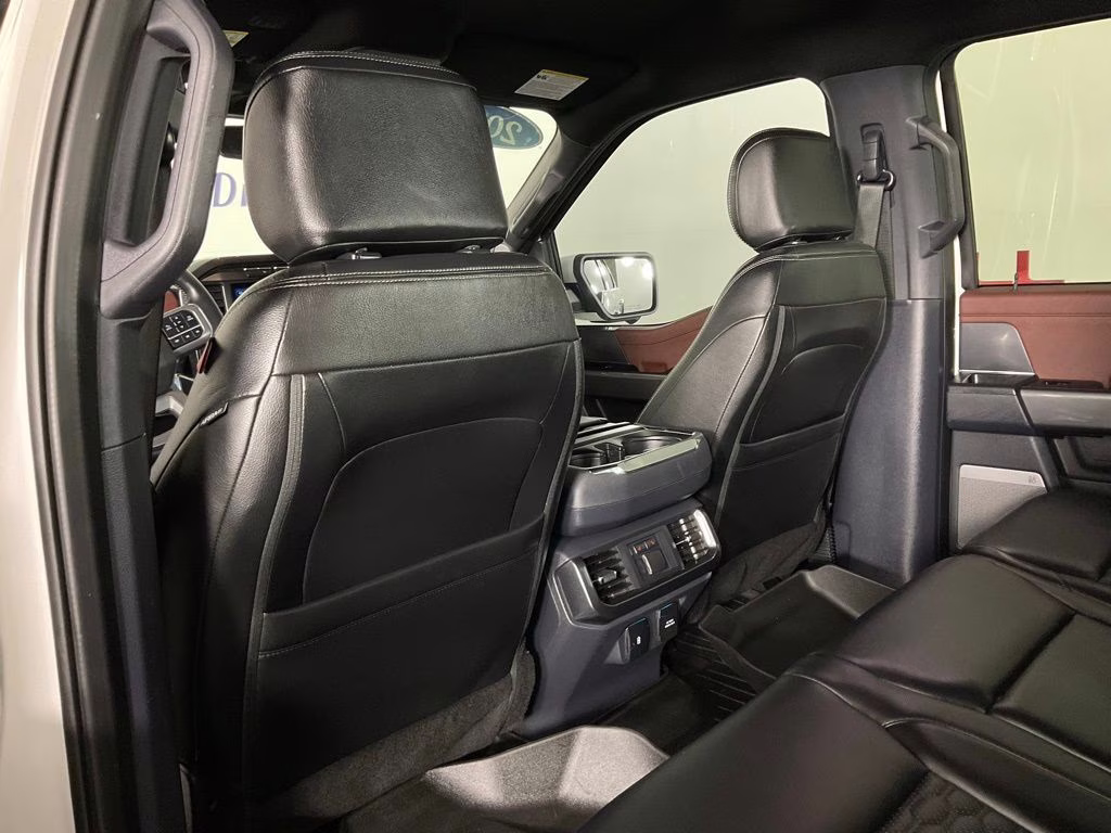 2022 White Metallic Ford F-150 Lariat 4X4 Truck
