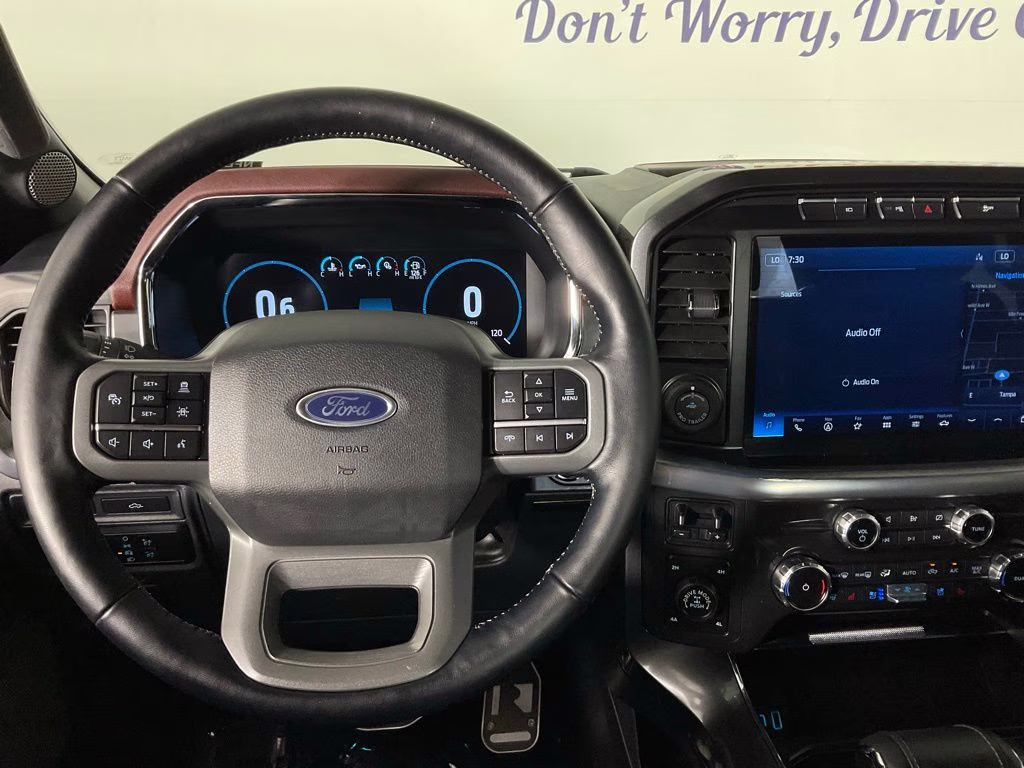 2022 White Metallic Ford F-150 Lariat 4X4 Truck